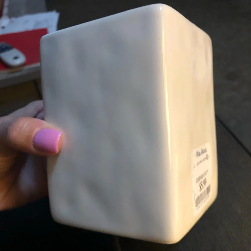 Rae Dunn Makeup brush holder